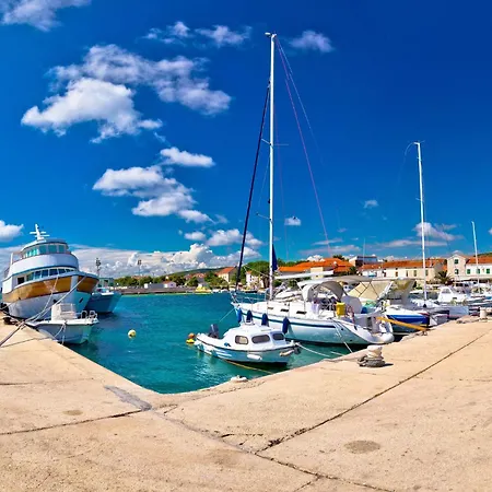 2 Διαμέρισμα