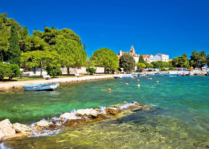 2 Διαμέρισμα *