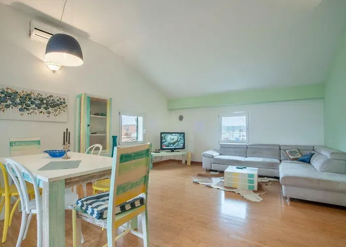 2 Διαμέρισμα