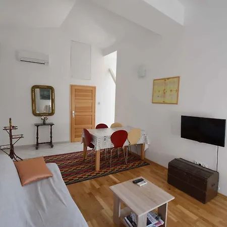 2 * Biograd Na Moru