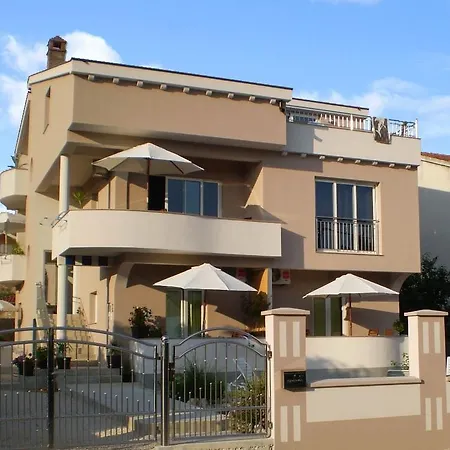 2 Apartment
